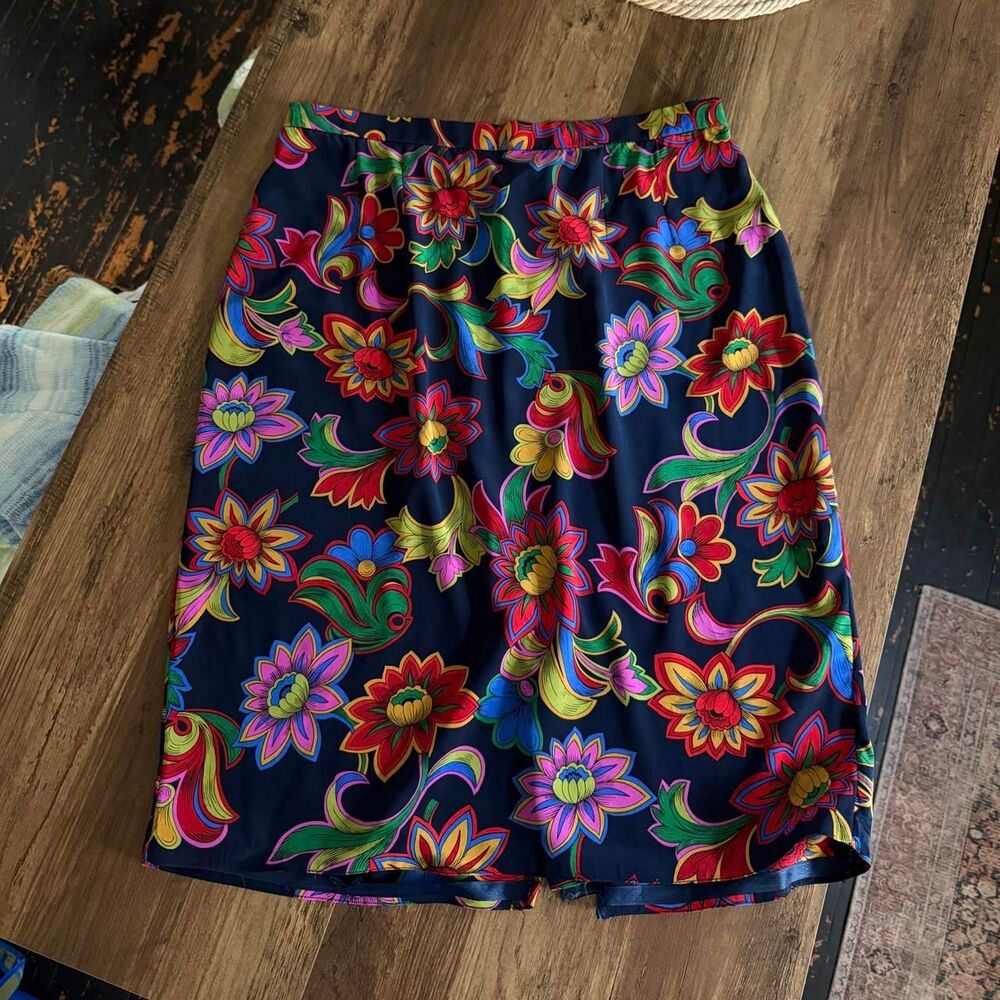 Liz Claiborne rich floral midi skirt with back slit